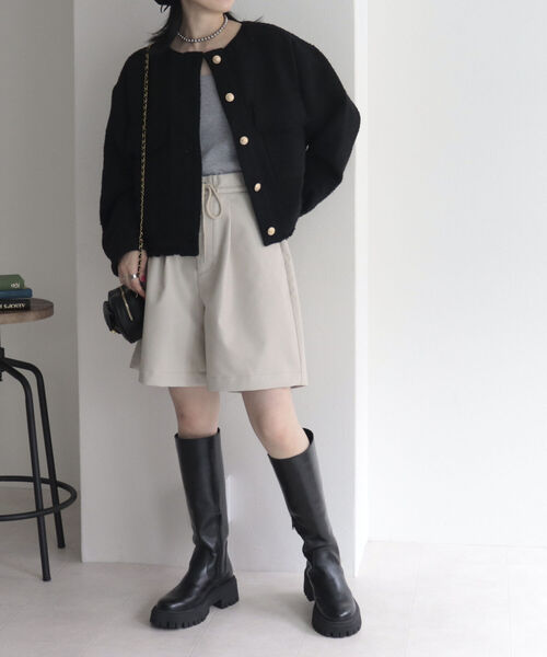 fredy emue（フレディエミュ）の「フェイクレザーショートパンツ（その他パンツ・レディース・ブラック/ベージュ・38）」の5枚目の写真