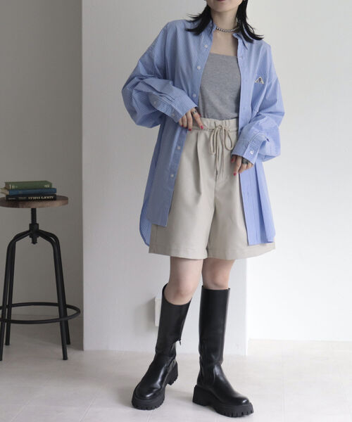 fredy emue（フレディエミュ）の「フェイクレザーショートパンツ（その他パンツ・レディース・ブラック/ベージュ・38）」の13枚目の写真