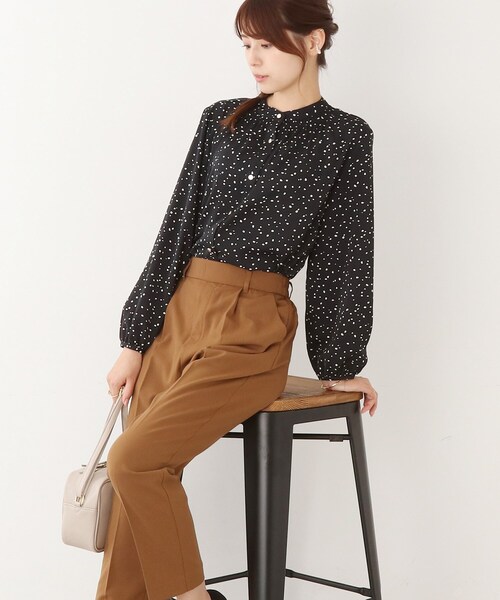 DRESKIP（ドレスキップ）の「◆とろみシャ－リングブラウス（シャツ/ブラウス・レディース・ブルー/ライトベージュ/ホワイト系3/ブラック系・02/03/04）」の3枚目の写真