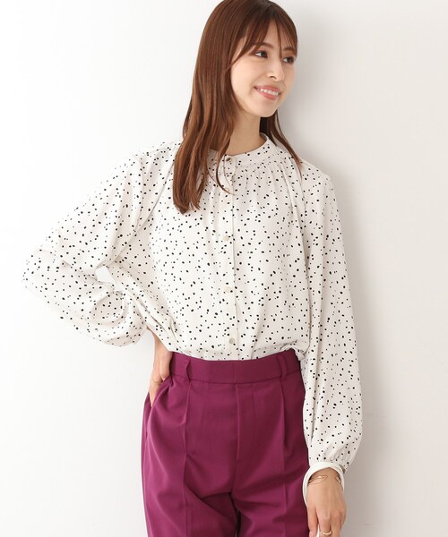 DRESKIP（ドレスキップ）の「◆とろみシャ－リングブラウス（シャツ/ブラウス・レディース・ブルー/ライトベージュ/ホワイト系3/ブラック系・02/03/04）」の12枚目の写真