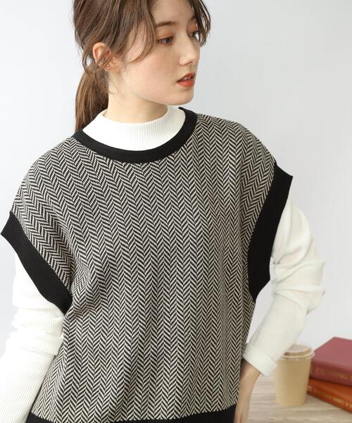 DRESKIP(ドレスキップ)の「◆【インナーを変えて長く活躍】ヘリンボーン ニットべスト(ベスト・レディース・ベージュ系その他2/ブラック系4/ダークブラウン系4・00)」の2枚目の写真