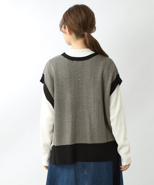 DRESKIP(ドレスキップ)の「◆【インナーを変えて長く活躍】ヘリンボーン ニットべスト(ベスト・レディース・ベージュ系その他2/ブラック系4/ダークブラウン系4・00)」の6枚目の写真