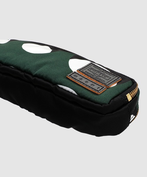 MARNI(マルニ)の「MARNI×PORTER SAMLL ZIP POUCH/ジップポーチ(ポーチ・メンズ・グリーン系その他・ONE SIZE)」の4枚目の写真