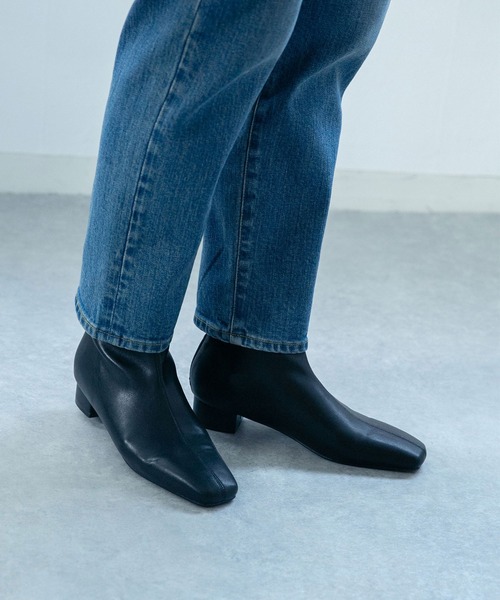 NANO universe（ナノユニバース）の「LB.04/ストレッチショートブーツ（ブーツ・レディース・ベージュ/ブラック・36/37/38）」の2枚目の写真