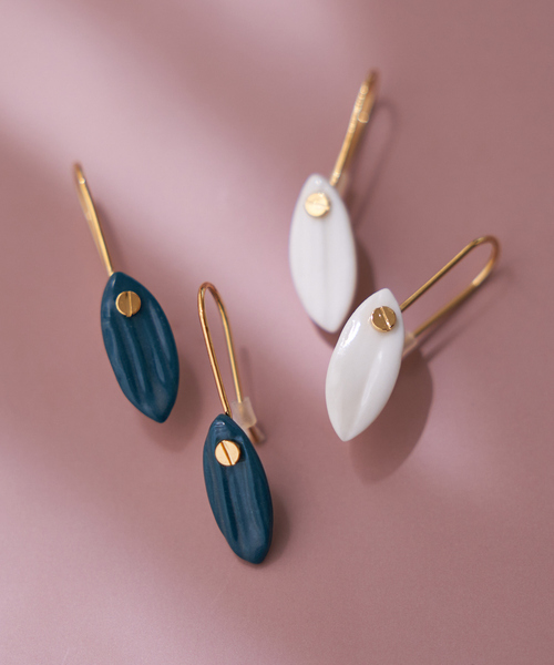 collex（コレックス）の「【Vesna Garic/ヴェスナガリック】 ヴィッシーピアスⅱ（ピアス（両耳用）・レディース・ホワイト/グリーン・フリー）」の13枚目の写真