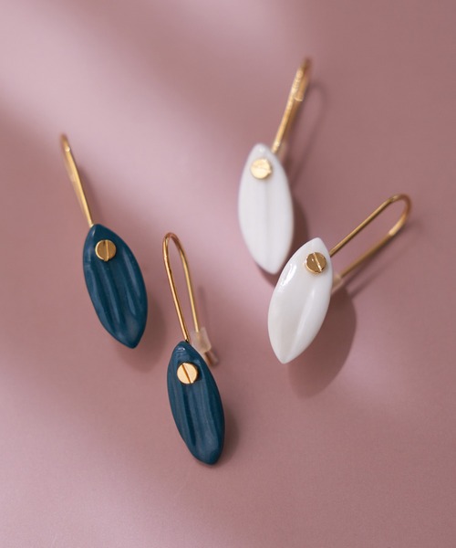 collex（コレックス）の「【Vesna Garic/ヴェスナガリック】 ヴィッシーピアスⅱ（ピアス（両耳用）・レディース・ホワイト/グリーン・フリー）」の3枚目の写真