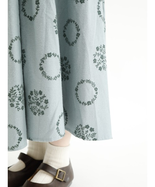 Samansa Mos2（サマンサ モスモス）の「フロッキー花柄プリントギャザースカート（スカート・レディース・ブルー/ブラック/ベージュ・ﾌﾘ-）」の12枚目の写真