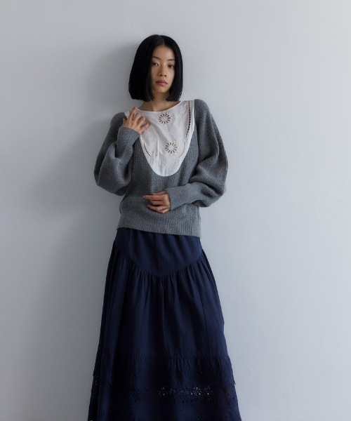 CASA FLINE（カーサフライン）の「刺繍ドッキングニットトップス（ニット/セーター・レディース・ホワイト/ブラック/グレー・FREE）」の5枚目の写真