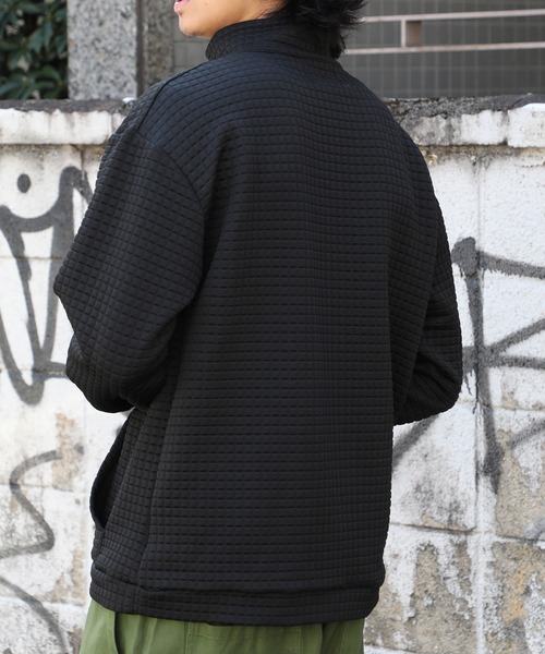 MAISON CLUB（メゾンクラブ）の「【MAISON CLUB】ハーフジップワッフルトップス SCCH110（Tシャツ/カットソー・メンズ・ブラック/グレー・FREE）」の6枚目の写真
