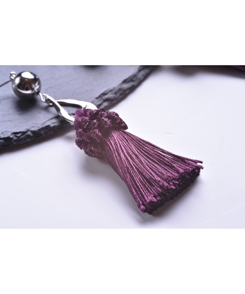 tone(トーン)の「【Astyle】シルバーボール×フリンジピアス(MA)(ピアス(両耳用)・レディース・シルバー・FREE)」の3枚目の写真