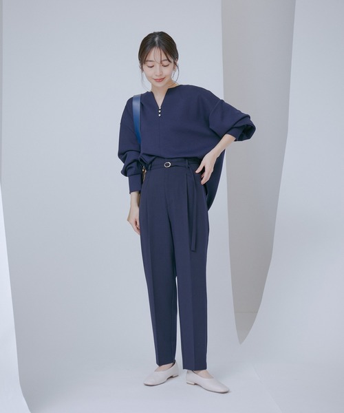 VIS（ビス）の「【新色】【スフレタッチシリーズ】【洗える】キラッと釦キーネックプルオーバー（シャツ/ブラウス・レディース・ネイビー/ホワイト系その他/ベージュ系その他/ピンク系その他2・FREE）」の11枚目の写真