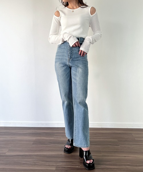 junoah(ジュノア)の「ショルダーカットリブトップス(Tシャツ/カットソー・レディース・ホワイト/グレイッシュベージュ/ブラック・LARGE/X-LARGE/MEDIUM)」の17枚目の写真