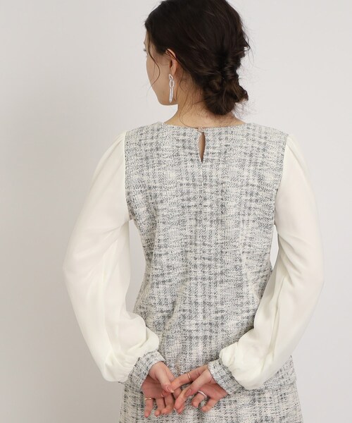 DRESKIP（ドレスキップ）の「◆カットツィ－ド袖シフォンプルオーバー（Tシャツ/カットソー・レディース・ホワイト系6/ブラック系3/ブラック・04/02/03）」の6枚目の写真