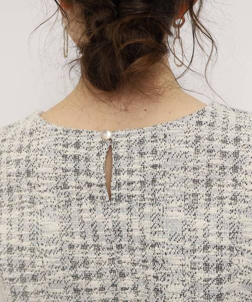 DRESKIP（ドレスキップ）の「◆カットツィ－ド袖シフォンプルオーバー（Tシャツ/カットソー・レディース・ホワイト系6/ブラック系3/ブラック・04/02/03）」の8枚目の写真