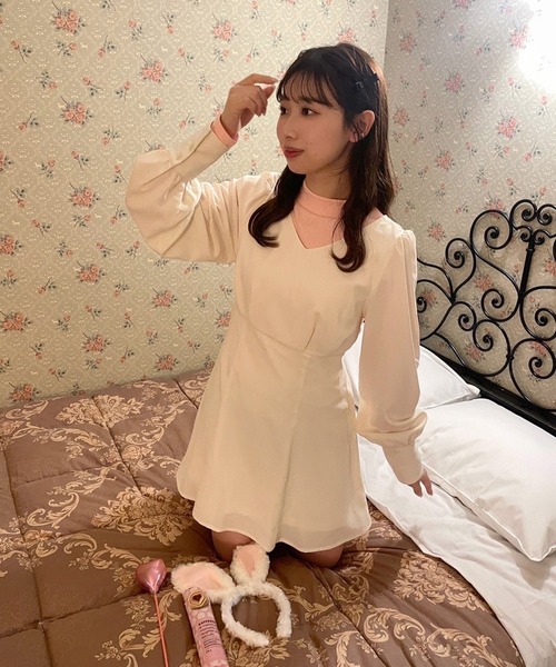 one after another NICE CLAUP（ワンアフターアナザーナイスクラップ）の「【スタッフ考案】ハイネックトップス+ミニワンピース（ワンピース・レディース・オフホワイト/ブラック/アイボリー・FREE）」の20枚目の写真