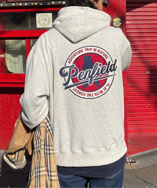 PEN FIELD(ペンフィールド)の「PENFIELDバック刺繍パーカー(パーカー・メンズ・ブラック/グレー/グリーン・MEDIUM/LARGE)」の4枚目の写真