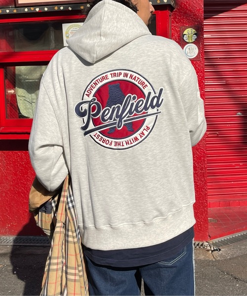 PEN FIELD(ペンフィールド)の「PENFIELDバック刺繍パーカー(パーカー・メンズ・ブラック/グレー/グリーン・MEDIUM/LARGE)」の5枚目の写真