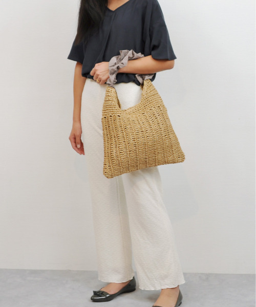 cache cache（カシュ カシュ）の「カシュカシュ cachecache / フリルワンハンドルペーパー手編みトート（かごバッグ・レディース・グリーン/ピンク/ブルー/ラベンダー/ブラック/ベージュ系その他・FREE）」の17枚目の写真