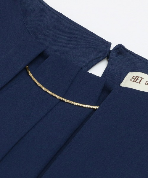 TOKYO SHIRTS（トウキョウシャツ）の「ゴールドバー付きフリル長袖ブラウス（シャツ/ブラウス・レディース・ネイビー/アイボリー・M/L）」の4枚目の写真