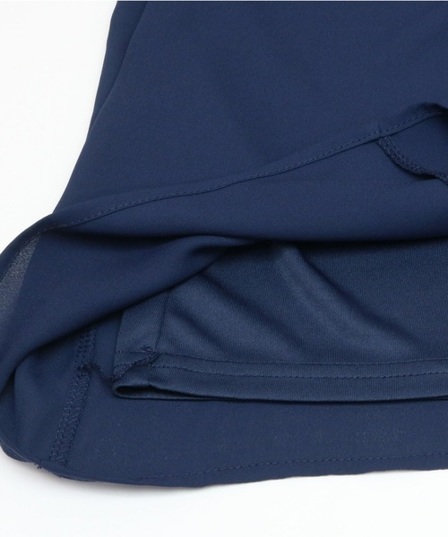 TOKYO SHIRTS（トウキョウシャツ）の「ゴールドバー付きフリル長袖ブラウス（シャツ/ブラウス・レディース・ネイビー/アイボリー・M/L）」の6枚目の写真