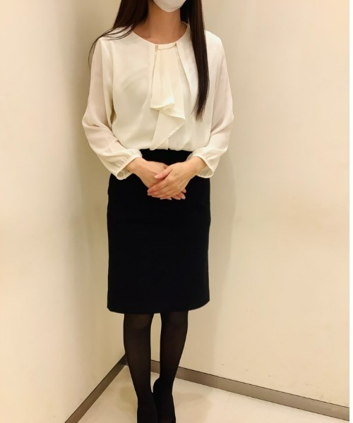 TOKYO SHIRTS（トウキョウシャツ）の「ゴールドバー付きフリル長袖ブラウス（シャツ/ブラウス・レディース・ネイビー/アイボリー・M/L）」の16枚目の写真