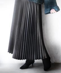 レザー風プリーツスカート