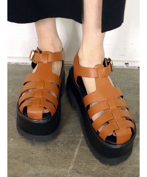 EMODA(エモダ)の「【WEB限定】タンクソールグルカサンダル(サンダル・レディース・ブラック/ブラウン・SMALL/MEDIUM/LARGE)」の9枚目の写真