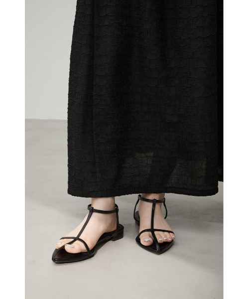 AZUL by moussy(アズールバイマウジー)の「T-STRAP POINTED TOE SANDALS/T-ストラップポインテッドトーサンダル(サンダル・レディース・グレー/ブラック・MEDIUM/LARGE/X-LARGE/SMALL)」の15枚目の写真