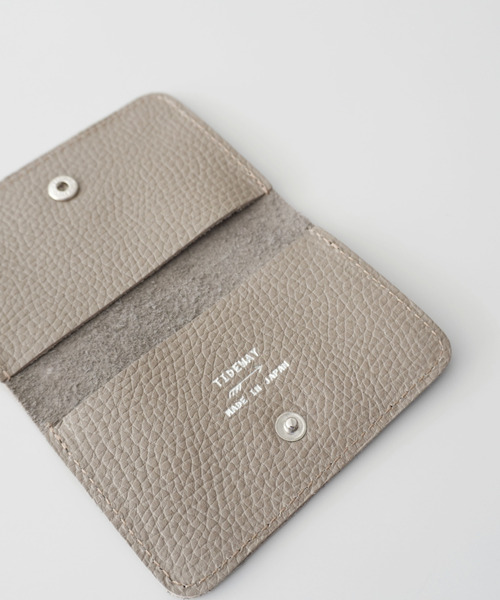 TIDEWAY(タイドウェイ)の「DORA LEATHER CARD CASE(名刺入れ・メンズ・ブラック/ホワイト/ブルー/グレイッシュベージュ・FREE)」の7枚目の写真