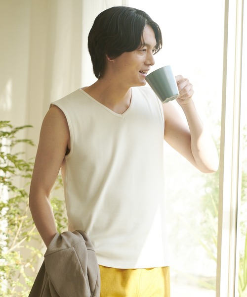 Blue Standard （ブルースタンダード）の「【BLUE STANDARD/ブルースタンダード】抗菌防臭 テレコ素材使用 リブ ノースリーブ インナー Vネック　タンクトップ（タンクトップ・メンズ・ホワイト/ブラック/杢グレー・MEDIUM/LARGE/X-LARGE）」の8枚目の写真