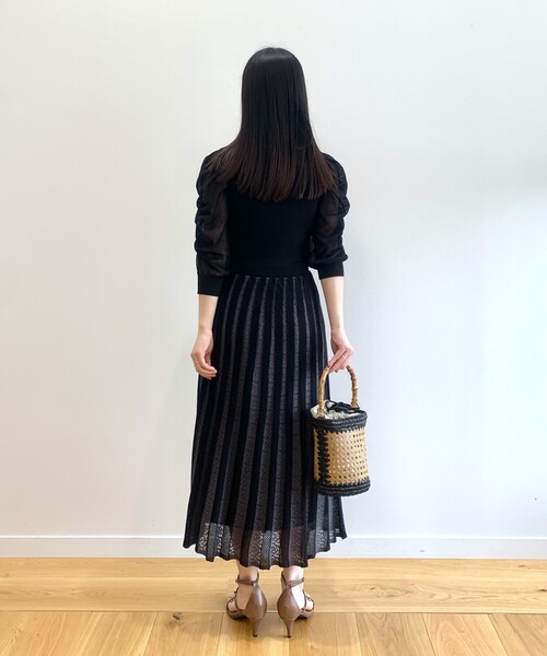 配色プリーツフィット&フレアニットワンピース【洗濯機洗い可/ドライタッチ】