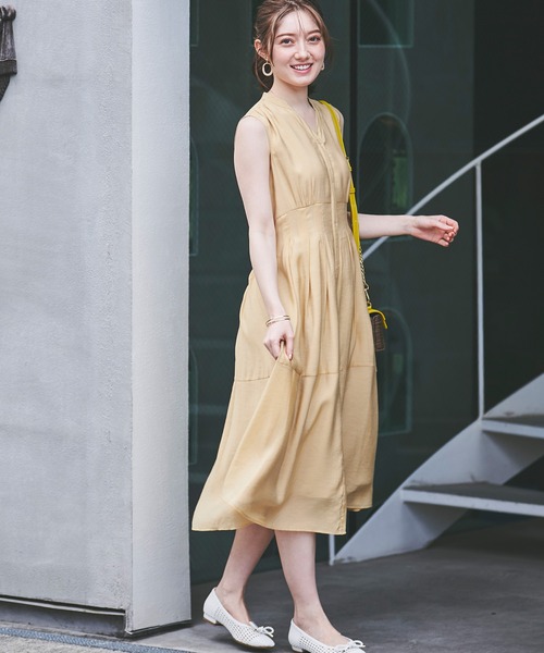 LAISSE PASSE(レッセパッセ)の「タックシャツワンピース(シャツワンピース・レディース・ラベンダー/グレイッシュブルー/イエロー・SMALL/MEDIUM)」の6枚目の写真