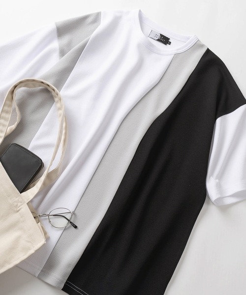 make a ray!(メイク ア レイ!)の「ウェーブ切り替えデザイン 半袖カットソー/パネル切り替え Tシャツ/ビッグシルエット/梨地素材(Tシャツ/カットソー・メンズ・オフホワイト/ブラック系その他/ブラック/ホワイト・M/L/XL)」の16枚目の写真