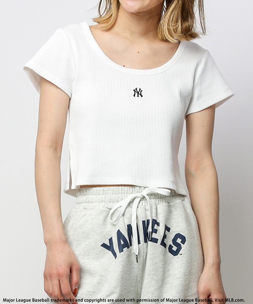 BACK TO THE FIELD(バック トゥー ザ フィールド)の「【MLB】ワンポイントロゴリブちびTシャツ(Tシャツ/カットソー・レディース・レッド/ブラック/グレー/ホワイト・FREE)」の16枚目の写真