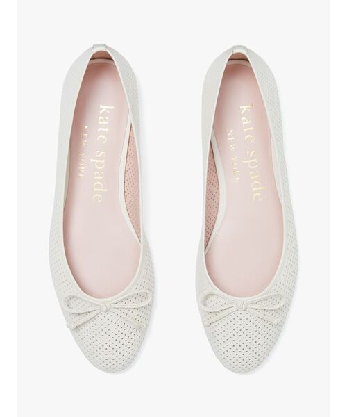 kate spade new york(ケイトスペード ニューヨーク)の「ヴェロニカ バレエ フラット(バレエシューズ・レディース・ホワイト・7/8/6.5/6/7.5/5.5)」の2枚目の写真
