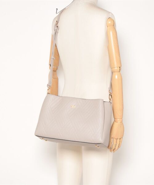 CECIL McBEE（セシルマクビー）の「【CECIL McBEE / セシルマクビー】 ブレイド 2WAY ショルダーバッグ（ショルダーバッグ・レディース・ライトグレー・FREE）」の6枚目の写真