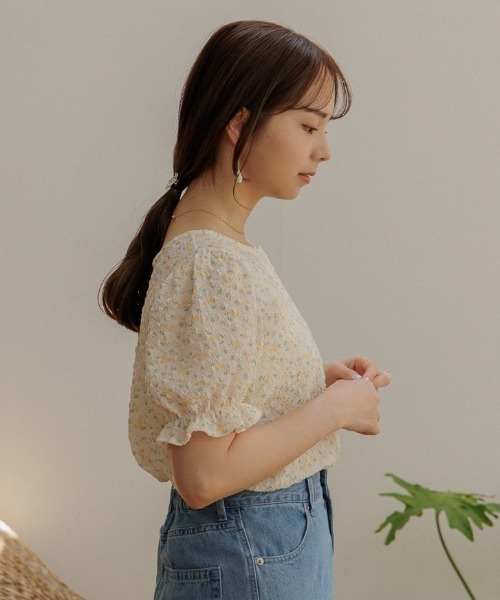 flower(フラワー)の「フローラルバンピーブラウス(シャツ/ブラウス・レディース・イエロー/ブルー・FREE)」の18枚目の写真