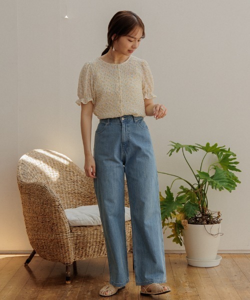 flower(フラワー)の「フローラルバンピーブラウス(シャツ/ブラウス・レディース・イエロー/ブルー・FREE)」の6枚目の写真