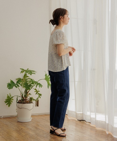 flower(フラワー)の「フローラルバンピーブラウス(シャツ/ブラウス・レディース・イエロー/ブルー・FREE)」の7枚目の写真