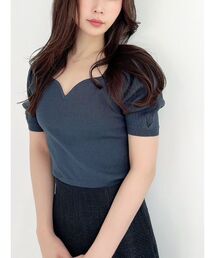 ハートネックラグランニット