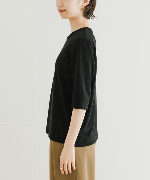 URBAN RESEARCH（アーバンリサーチ）の「オーガニックパイルTシャツ（Tシャツ/カットソー・レディース・ブラック/ブラウン/アイボリー・FREE）」の6枚目の写真