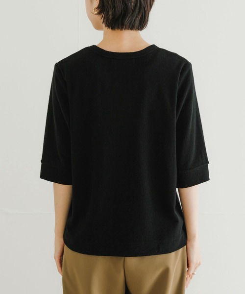 URBAN RESEARCH（アーバンリサーチ）の「オーガニックパイルTシャツ（Tシャツ/カットソー・レディース・ブラック/ブラウン/アイボリー・FREE）」の7枚目の写真
