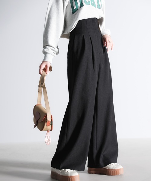 classicalelf(クラシカルエルフ)の「バックスタイルで魅せる。 美シルエットバックベルトワイドパンツ(スラックス・レディース・ベージュ/ブラック/グレー・LARGE/MEDIUM/SMALL/X-LARGE)」の9枚目の写真