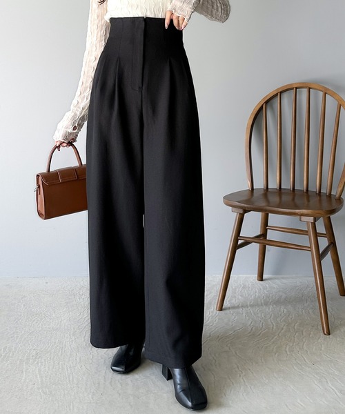 classicalelf(クラシカルエルフ)の「バックスタイルで魅せる。 美シルエットバックベルトワイドパンツ(スラックス・レディース・ベージュ/ブラック/グレー・LARGE/MEDIUM/SMALL/X-LARGE)」の4枚目の写真