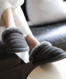 EMU Australia（エミューオーストラリア）の「Virginia（スリッポン）」