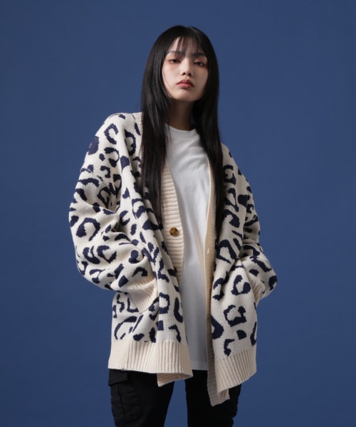 WHITELAND（ホワイトランド）の「【WEB&DEPOT限定】WHITELAND/ホワイトランド/LEOPARD CARDIGAN/カーディガン（カーディガン/ボレロ・レディース・ブラック/ベージュ/アイボリー・FREE）」の4枚目の写真