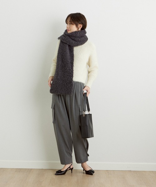 INED CLARO（イネドクラロ）の「メランジニットマフラー（マフラー・レディース・チャコールグレー/オフホワイト/ベージュ/レッド・フリー）」の11枚目の写真