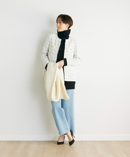 INED CLARO（イネドクラロ）の「メランジニットマフラー（マフラー・レディース・チャコールグレー/オフホワイト/ベージュ/レッド・フリー）」の20枚目の写真