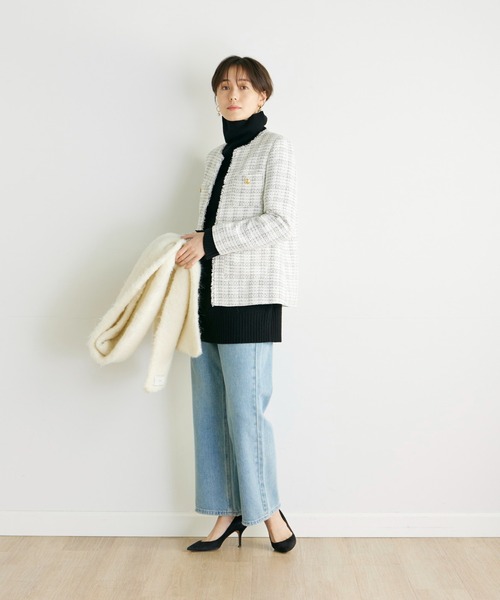 INED CLARO（イネドクラロ）の「メランジニットマフラー（マフラー・レディース・チャコールグレー/オフホワイト/ベージュ/レッド・フリー）」の21枚目の写真