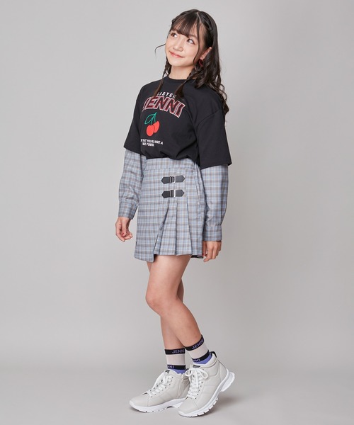 SISTER JENNI（SISTER JENNI）の「【セットアップ対応】【コットン100％】チェックそでレイヤード風BIGロンT（Tシャツ/カットソー・キッズ・オフホワイト/ブラック・160cm/150cm/130cm/140cm）」の13枚目の写真